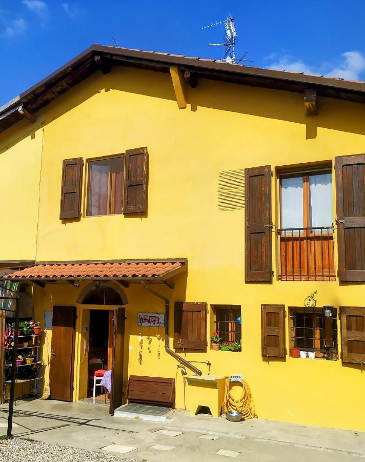 A Casa Di Sara Leilighet Castel San Pietro Terme Eksteriør bilde